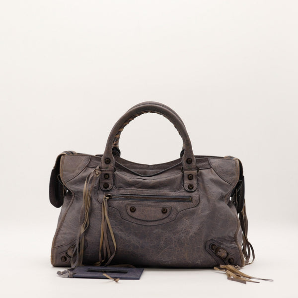 Sac Balenciaga City cuir d'agneau froissé gris vue de face occasion authentique — AMANA Vintage
