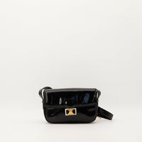 Sac Céline Triomphe cuir glacé noir vue de face fermoir doré occasion authentique — AMANA Vintage