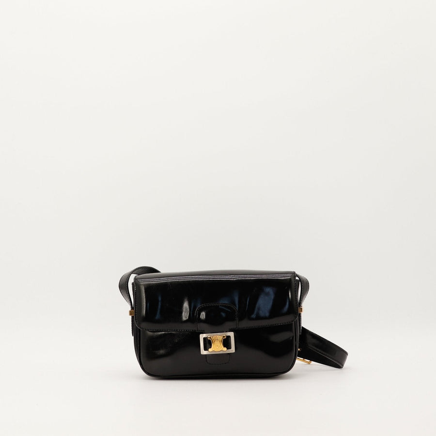 Sac Céline Triomphe cuir glacé noir vue de face fermoir doré occasion authentique — AMANA Vintage