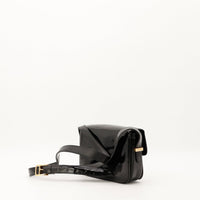 Céline Triomphe cuir noir profil fermoir emblématique — AMANA Vintage