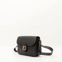 Céline Sacoche Triomphe trois quarts cuir lisse noir fermoir doré — AMANA Vintage