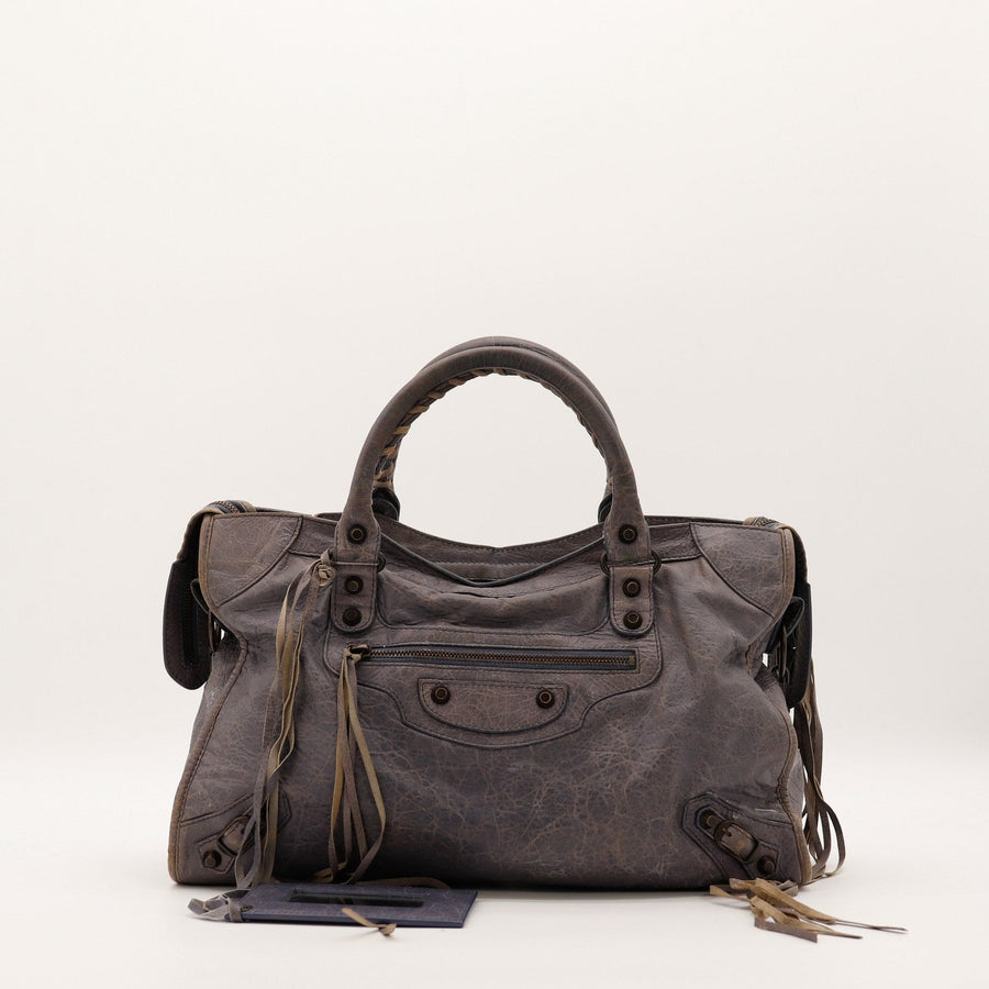 Sac Balenciaga City cuir d'agneau froissé gris vue de face occasion authentique — AMANA Vintage