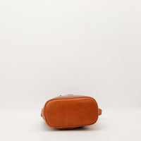 Fond Céline Seau Macadam cuir vachette patine caramel — AMANA Vintage