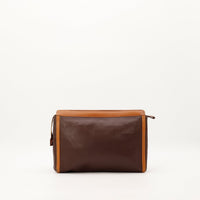 Céline pochette vue arrière cuir marron cognac occasion authentique — AMANA Vintage