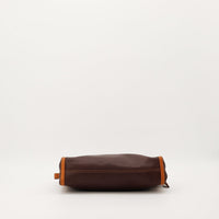 Détail logo Céline pochette cuir bicolore — AMANA Vintage