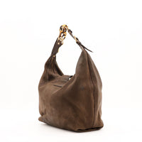 Détail anse maillons écaille sac Fendi Hobo nubuck marron — AMANA Vintage