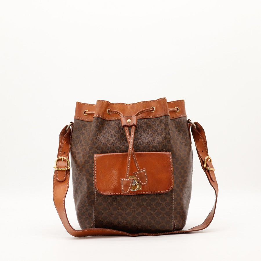 Sac seau Celine Macadam vue de face toile monogramme et cuir cognac occasion authentique — AMANA Vintage