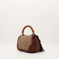 Vue de profil droit Gucci Tote Bella Bambou toile monogrammée — AMANA Vintage