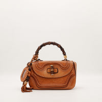 Sac Gucci Tote Bag Bella Bambou cuir camel vue de face rivets dorés occasion authentique — AMANA Vintage