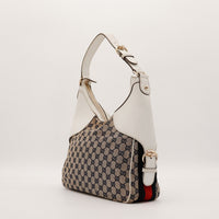 Hobo Gucci Horsebit vue de trois quarts droite cuir blanc bande Web — AMANA Vintage