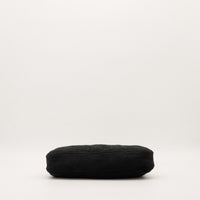 Fond sac Fendi Hobo velours noir vue de dessous — AMANA Vintage