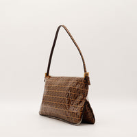 Sac Fendi Mamma Baguette vue latérale bandoulière cuir — AMANA Vintage