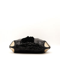 Sac Gucci Indy Hobo cuir verni noir vue de dessous occasion authentique — AMANA Vintage