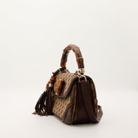 Vue trois quarts droit sac Gucci Tote Bag Bambou avec bandouliere occasion — AMANA Vintage