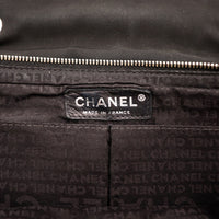 Intérieur doublure logotypée Chanel Chocolate Bar satin noir — AMANA Vintage