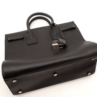 Sac de Jour Small Saint Laurent vue plongeante cadenas clouté occasion authentique — AMANA Vintage