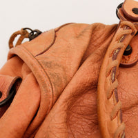 Détail anse tressée et frottements du cuir sac Balenciaga — AMANA Vintage