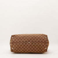 Vue du fond Tote Horsebit Gucci avec pieds métalliques — AMANA Vintage