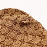 Détail accroc sur la toile monogrammée du sac Gucci Hobo Web occasion authentique — AMANA Vintage