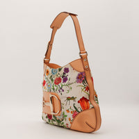 Gucci Hobo Jackie Flora vue de trois quarts cote droit cuir naturel et toile florale — AMANA Vintage
