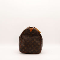 Vue de côté droit Louis Vuitton Speedy 40 occasion — AMANA Vintage