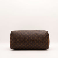 Vue du dessous Louis Vuitton Speedy 40 toile Monogram — AMANA Vintage