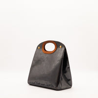 Louis Vuitton Roxbury Drive Vernis noir vue de trois quarts gauche occasion — AMANA Vintage