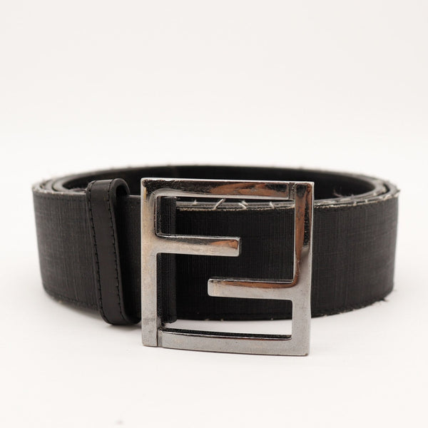 Ceinture Fendi cuir noir boucle FF argentée vue de face occasion authentique — AMANA Vintage