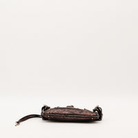 Pochette Chloé Paddington vue de dessous cuir bronze — AMANA Vintage