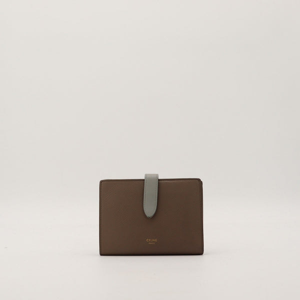 Portefeuille Celine Strap bicolore marron gris vue de face occasion authentique — AMANA Vintage