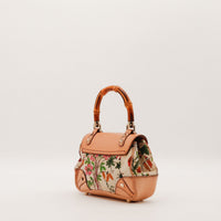 Vue latérale Gucci Tote Bag Bella Bambou cuir camel anse bambou détail — AMANA Vintage
