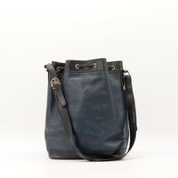 Sac seau Céline bicolore vue de trois quarts gauche avec bandoulière réglable — AMANA Vintage