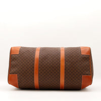 Céline Boston Macadam vue de dessous fond cuir cognac sac de voyage — AMANA Vintage