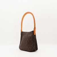 Vue de profil Louis Vuitton Looping MM silhouette souple — AMANA Vintage