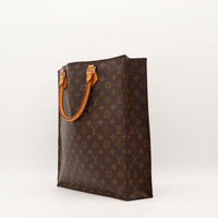 Sac Plat Louis Vuitton vue de trois quarts droite profondeur — AMANA Vintage