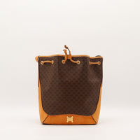 Sac seau Céline Macadam toile monogrammée et cuir caramel vue de face occasion authentique — AMANA Vintage