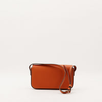 Sac Celine Triomphe cognac vue de dos bandoulière ajustable cuir — AMANA Vintage