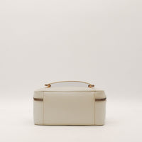 Vanity Gucci cuir gris vue de dos fond structuré occasion — AMANA Vintage