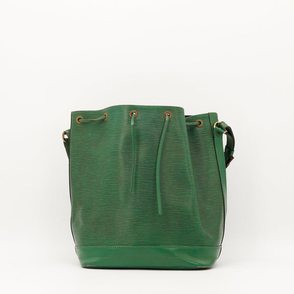 Sac Louis Vuitton Noé cuir Épi vert Borneo vue de face occasion authentique — AMANA Vintage