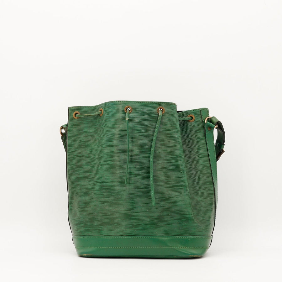 Sac Louis Vuitton Noé cuir Épi vert Borneo vue de face occasion authentique — AMANA Vintage