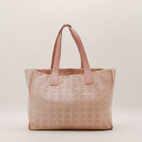 Face arrière Tote Bag Chanel New Travel Line toile jacquard taupe — AMANA Vintage