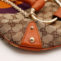 Détail coin renfort cuir Gucci Hobo Horsebit occasion authentique — AMANA Vintage