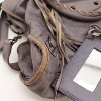 Détail anses tressées et anneaux vieillis Balenciaga City — AMANA Vintage