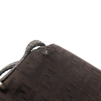 Détail usure de la toile Zucchino près de l'attache Fendi occasion authentique — AMANA Vintage
