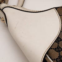 Détail griffures cuir blanc Hobo Gucci Horsebit — AMANA Vintage
