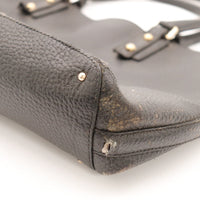 Détail coin inférieur droit effritement cuir Tote Gucci Horsebit — AMANA Vintage