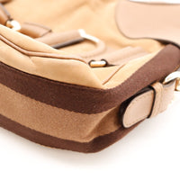 Détail coin inférieur gauche sac Gucci Hobo Horsebit toile rayée — AMANA Vintage