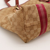 Détail coin inférieur Tote Bag Gucci effilochage canvas — AMANA Vintage
