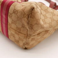 Détail second coin inférieur Tote Bag Gucci canvas monogramme — AMANA Vintage