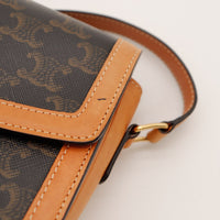 Détail coin et attache bandoulière Céline Triomphe occasion authentique — AMANA Vintage